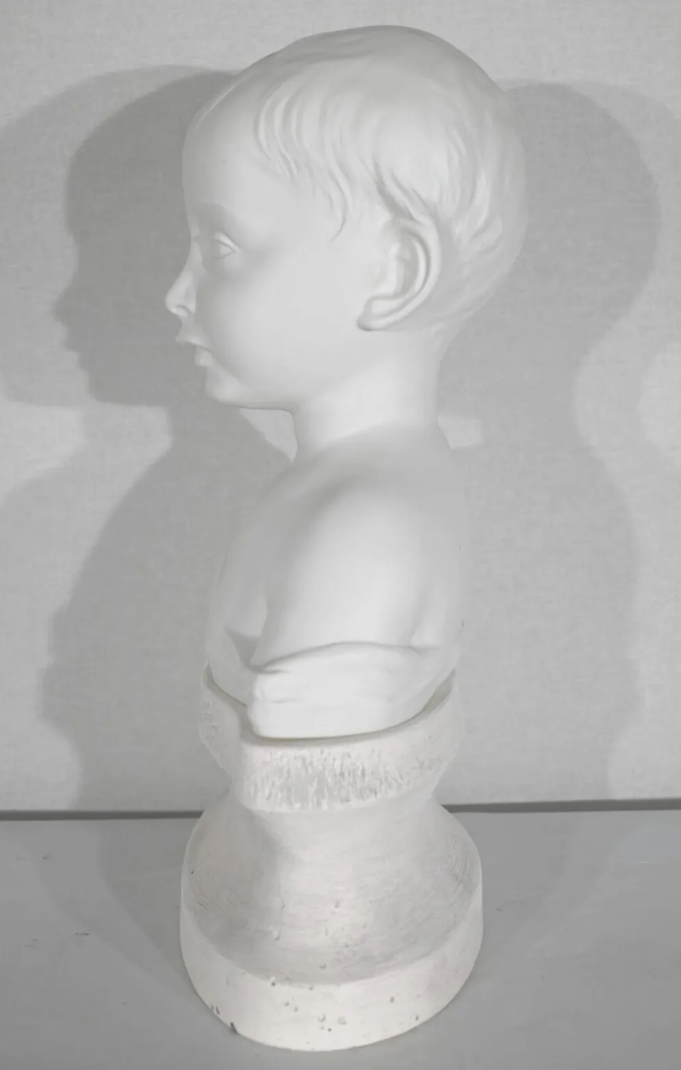 Buste d’enfant en biscuit de limoges – début xxe