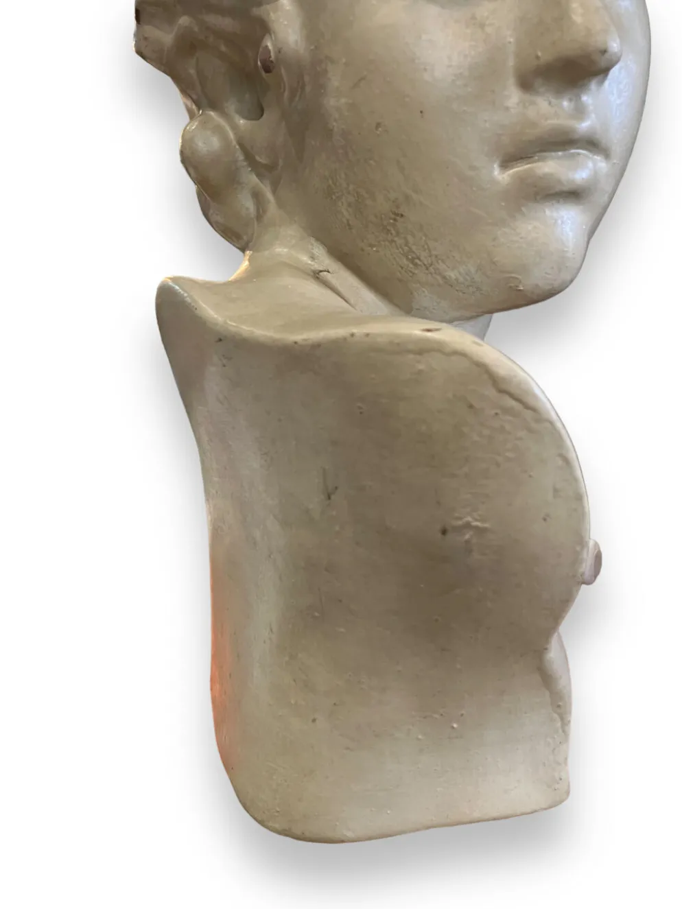 Buste d'Eros en terre cuite émaillée