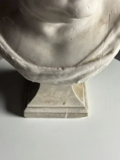Buste de Vitellius en plâtre romain, 20e siècle.