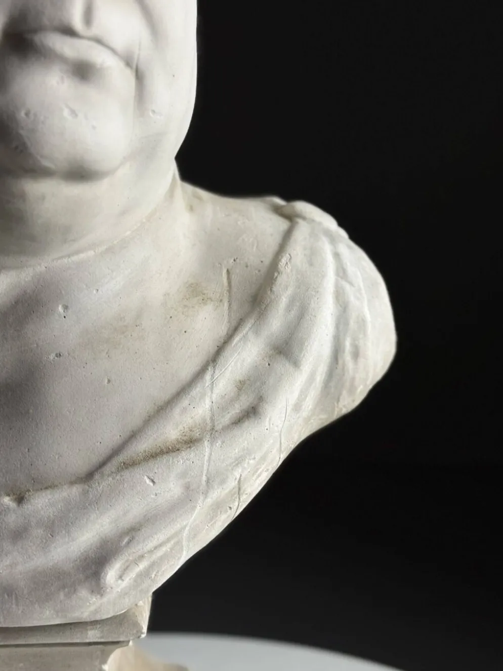 Buste de Vitellius en plâtre romain, 20e siècle.