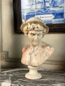 Buste d'Hermès en albâtre, Italie vers 1880