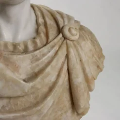 Buste d’un empereur romain en marbre blanc, Italie, XXe siècle