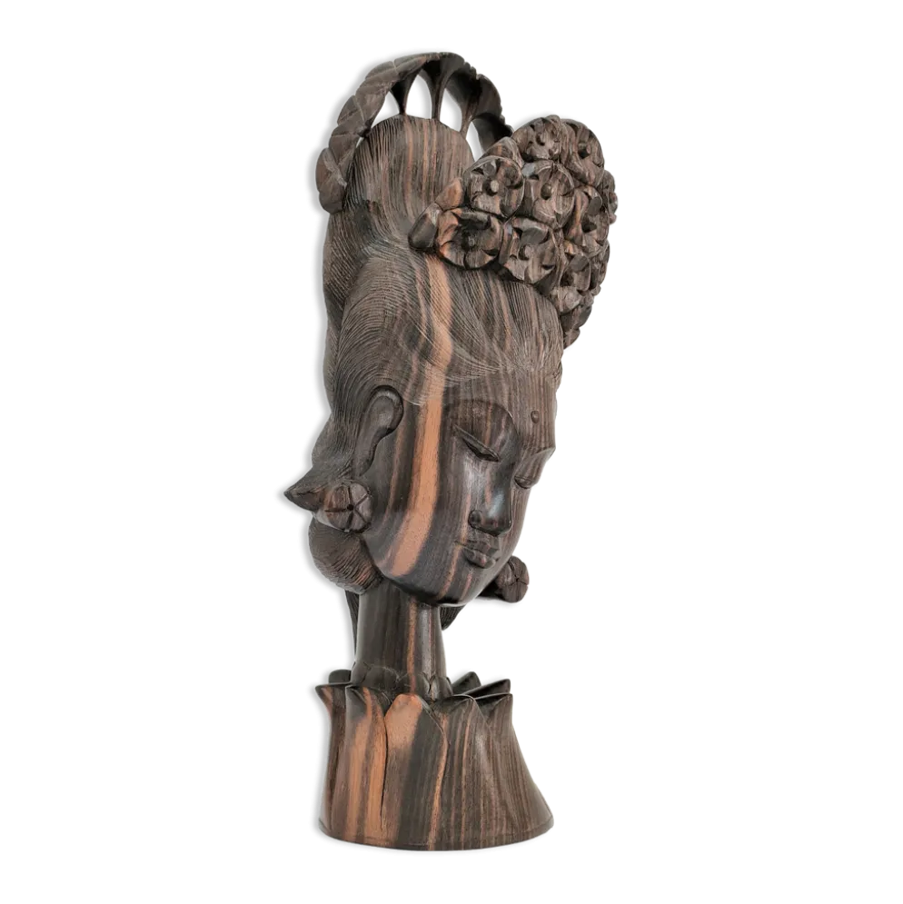 Buste en bois de femme à coiffe florale travail sculptural des années 60-70