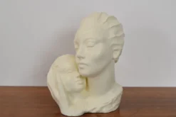 Buste en céramique Art Déco en 1938