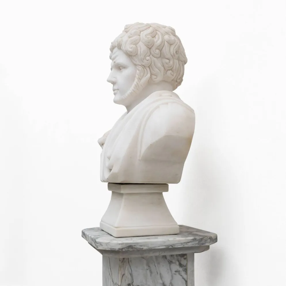 Buste en marbre blanc d'un empereur romain, XXe siècle
