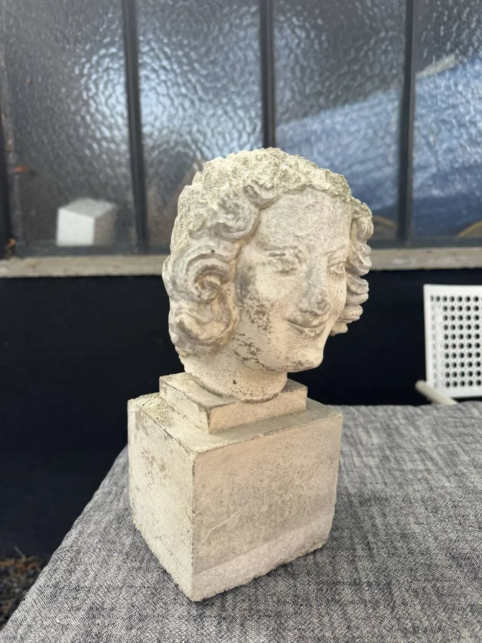 Buste en plâtre antic