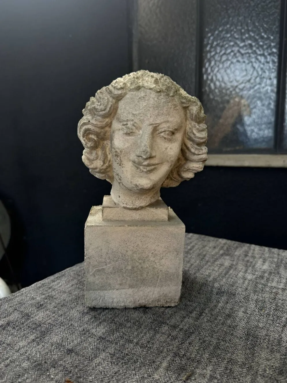 Buste en plâtre antic