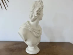 Buste en plâtre