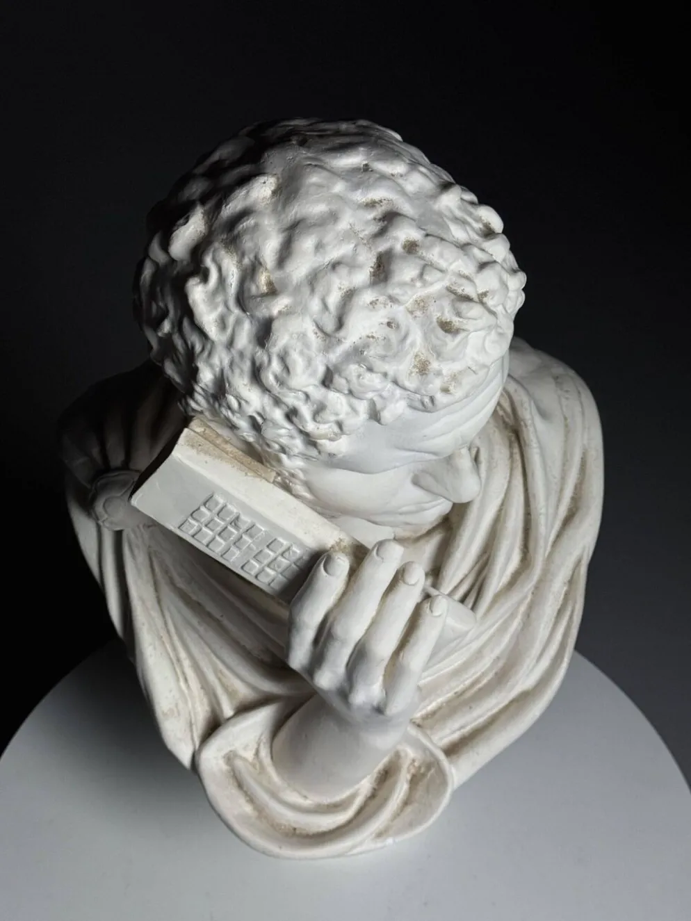 Buste en plâtre de Caracalla appelant