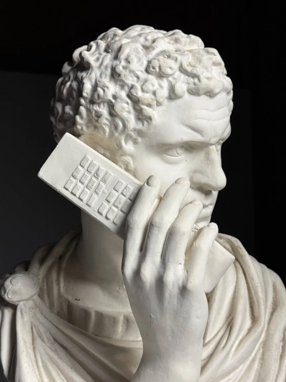 Buste en plâtre de Caracalla appelant