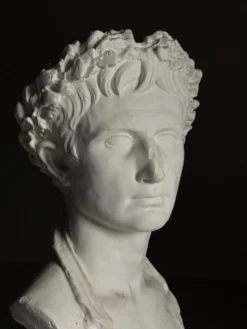 Buste en plâtre de l'empereur Auguste