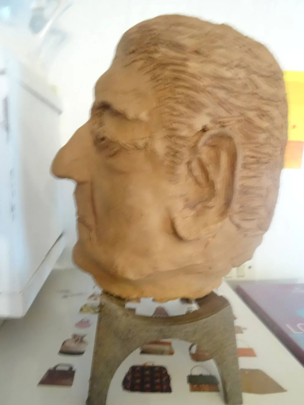 Buste en terre cuite de Jean Gabin