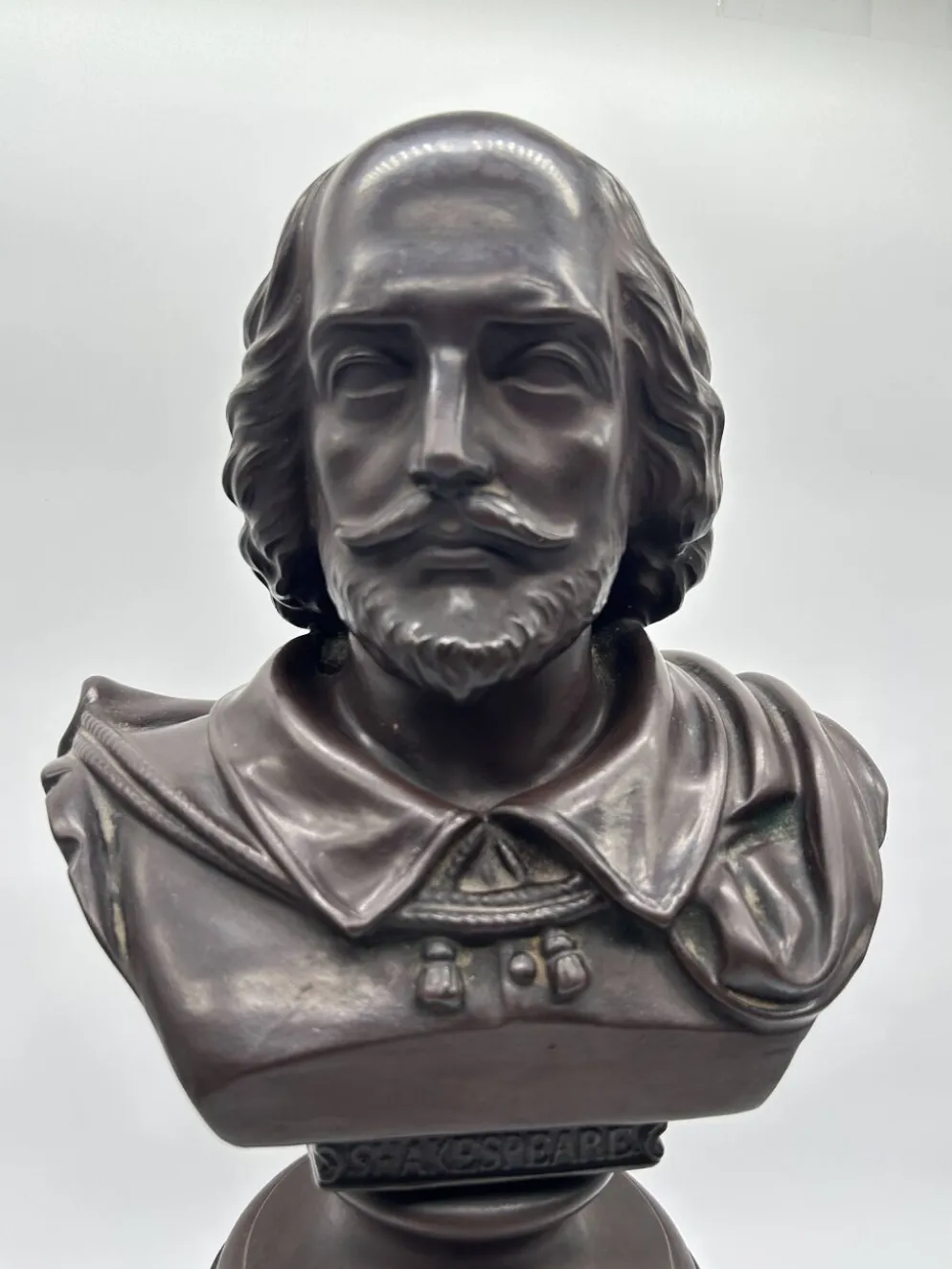 Buste en terre cuite de Shakespeare par Rudolf Uffrecht