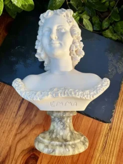 Buste femme signé Arnaldo Giannelli daté 1972