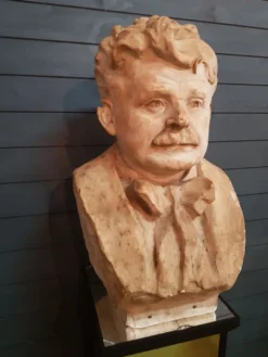 Buste homme ancien