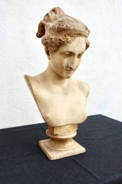 Buste à l'antique en plâtre d'après Antonio Canova, "Hébé", vers 1900