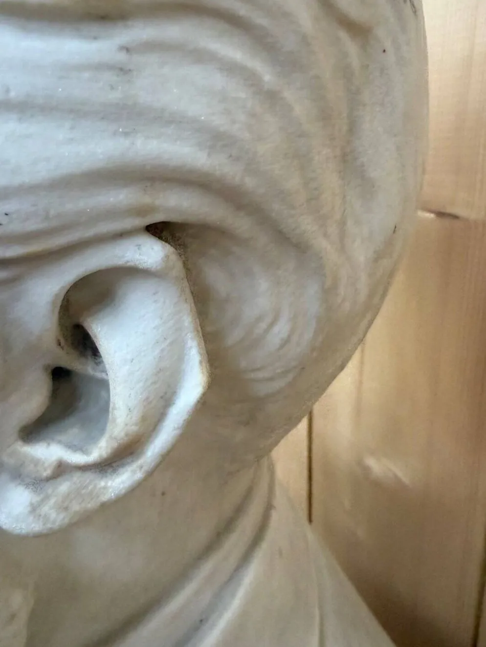 Buste portrait masculin en marbre blanc – Époque XIXe siècle