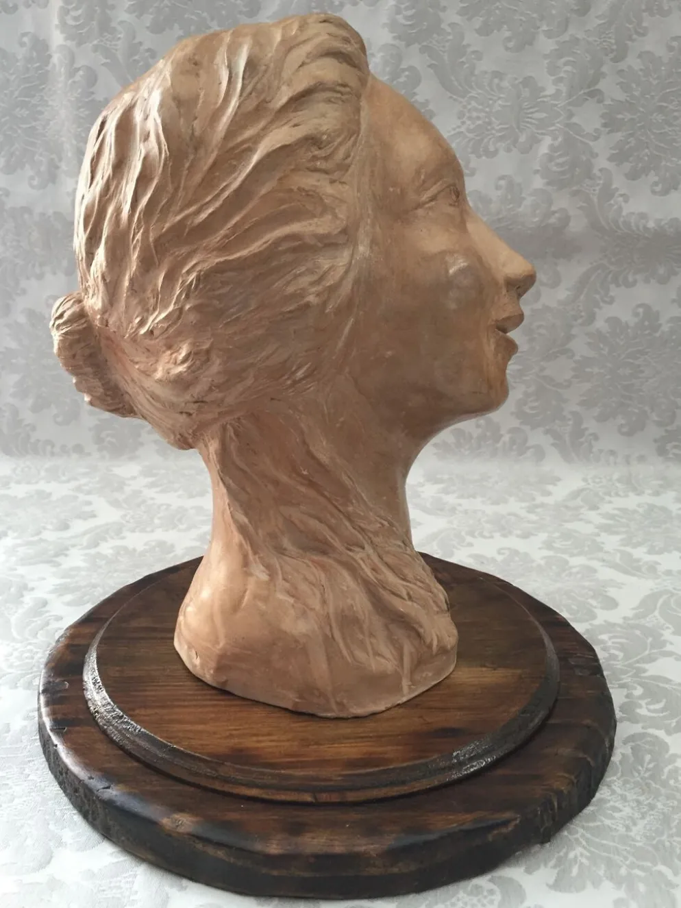 Buste sculpture en terre crue d'atelier visage de femme art design 1950