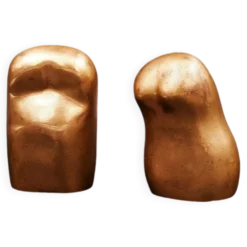 Bustes d'homme et de femme en bronze