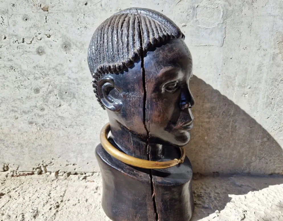 Buste tribal africain en ébène