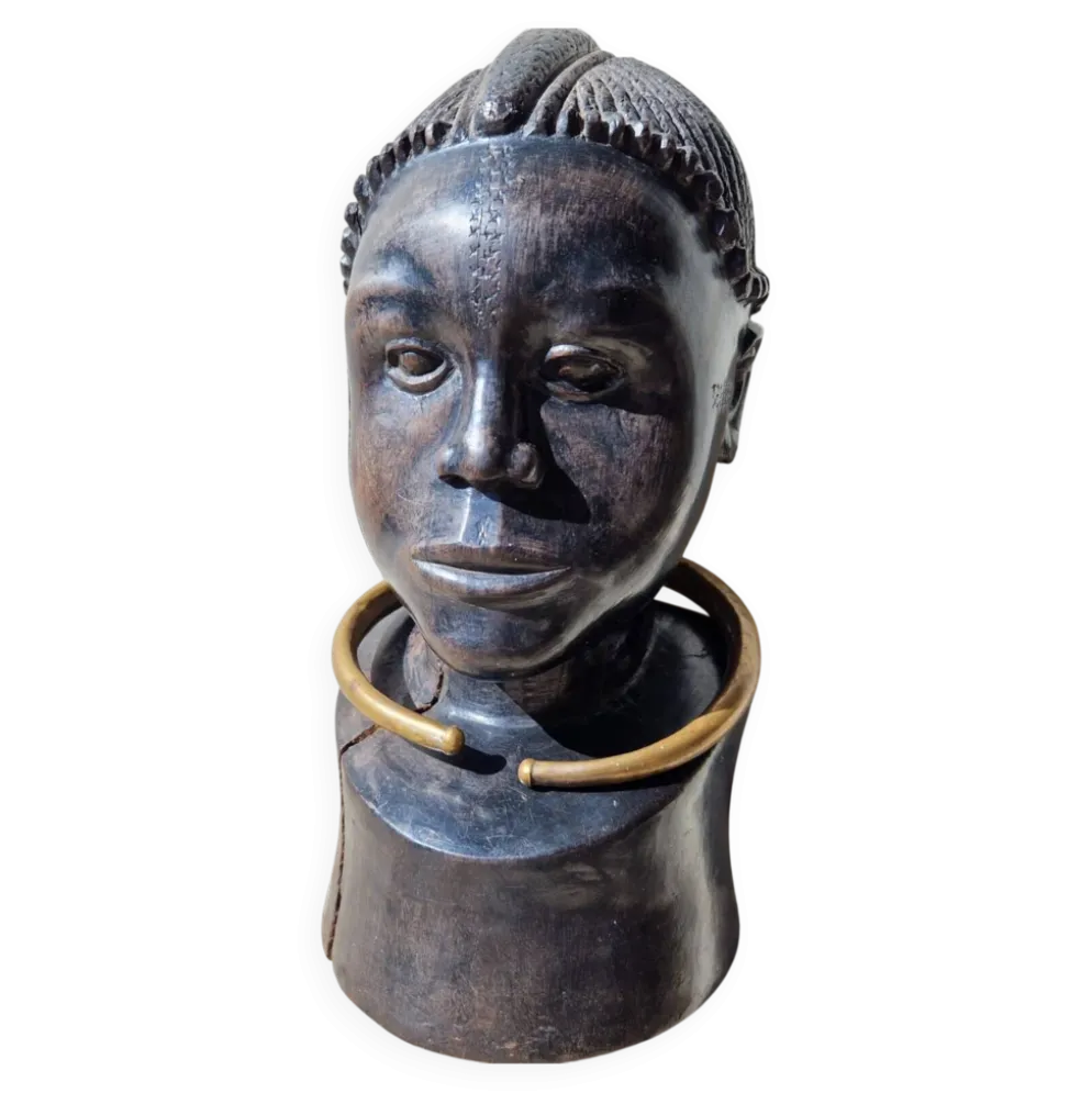Buste tribal africain en ébène