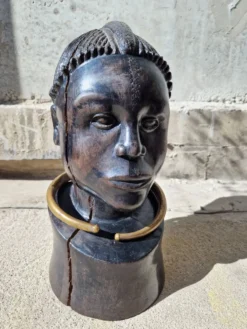 Buste tribal africain en ébène