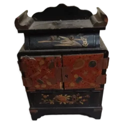 Cabinet miniature japon