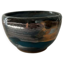 Cache pot artisanal signé