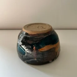 Cache pot artisanal signé
