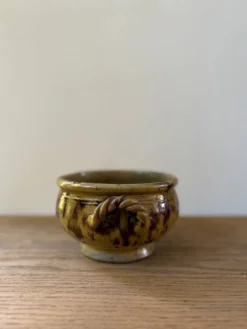 Cache pot en céramique vintage oreilles tressées