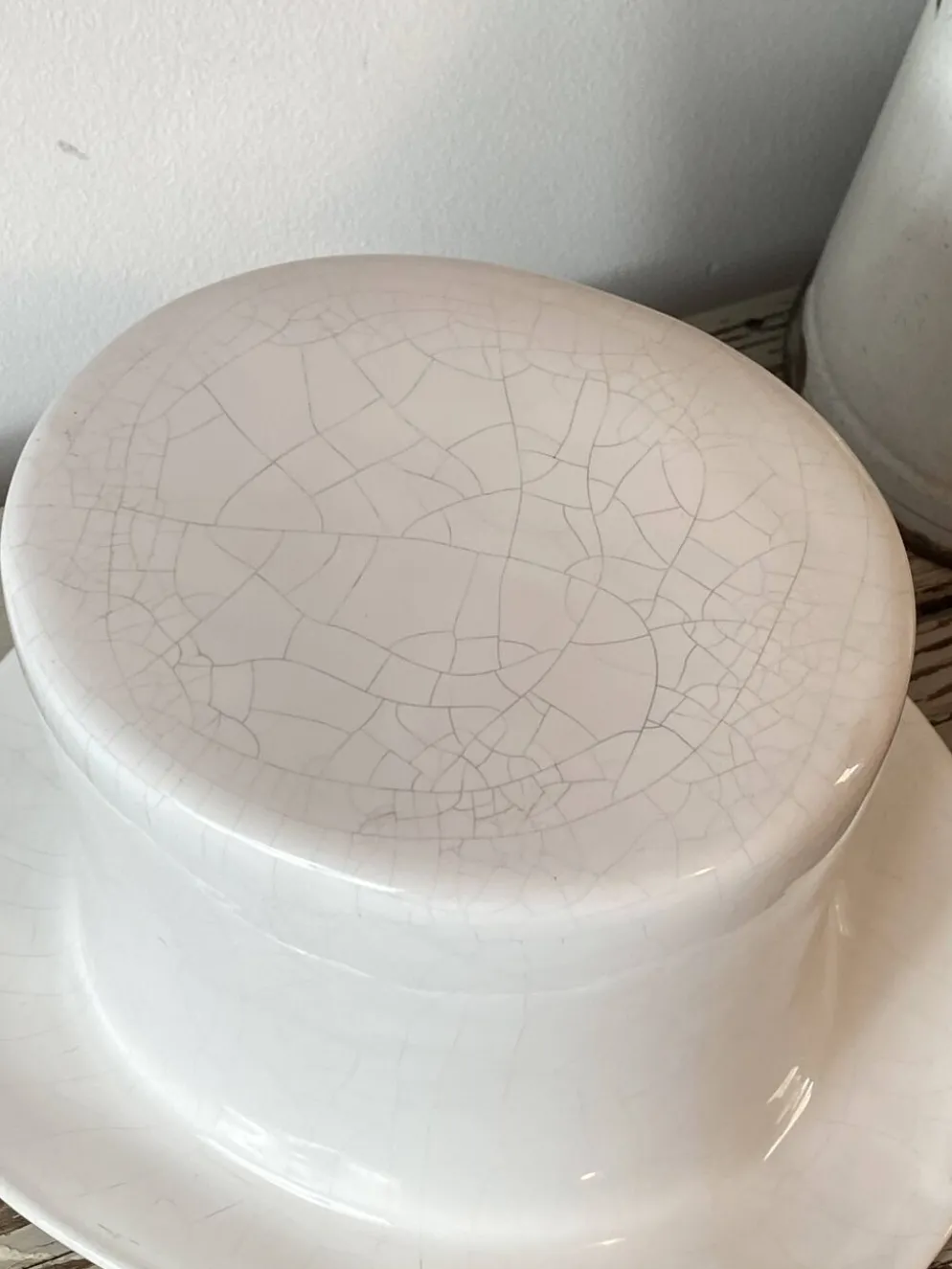 Cache-pot en forme de chapeau en céramique