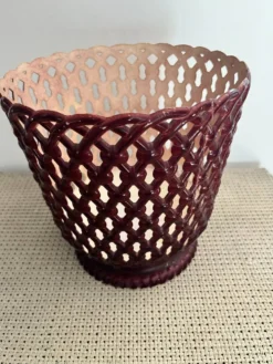 Cache pot en plastique