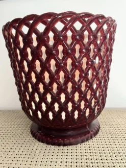 Cache pot en plastique