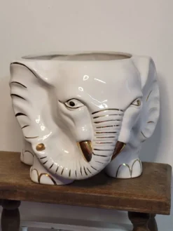 Cache pot éléphant