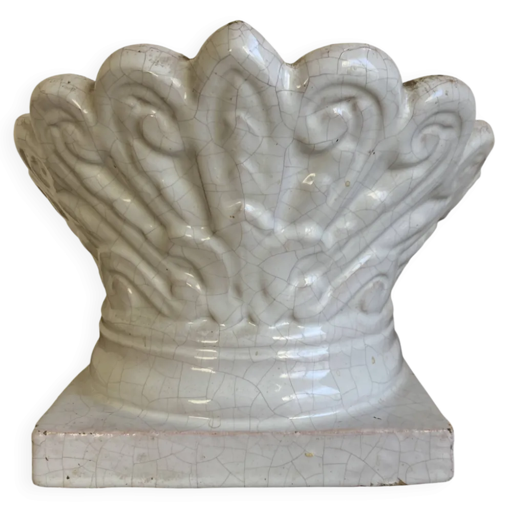 Cache pot néo classique mi-19e feuilles d'acanthe chapiteau en terre cuite