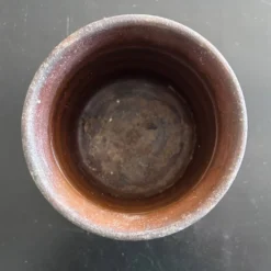 Cache pot tripode scandinave