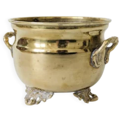 Cache-pot vintage en laiton sur pieds avec anses