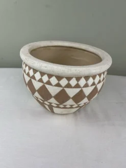 Cache pot vintage graphique