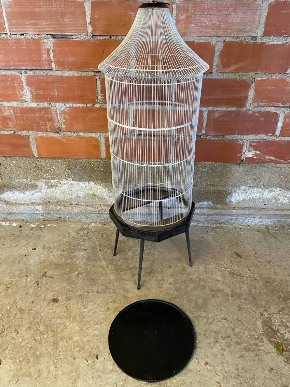 Cage a oiseaux ancienne metal noir & blanc sur pieds deco vintage