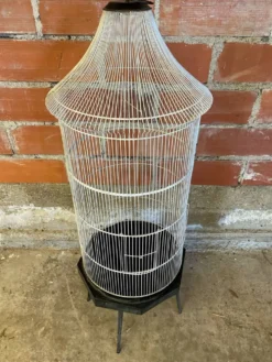 Cage a oiseaux ancienne metal noir & blanc sur pieds deco vintage