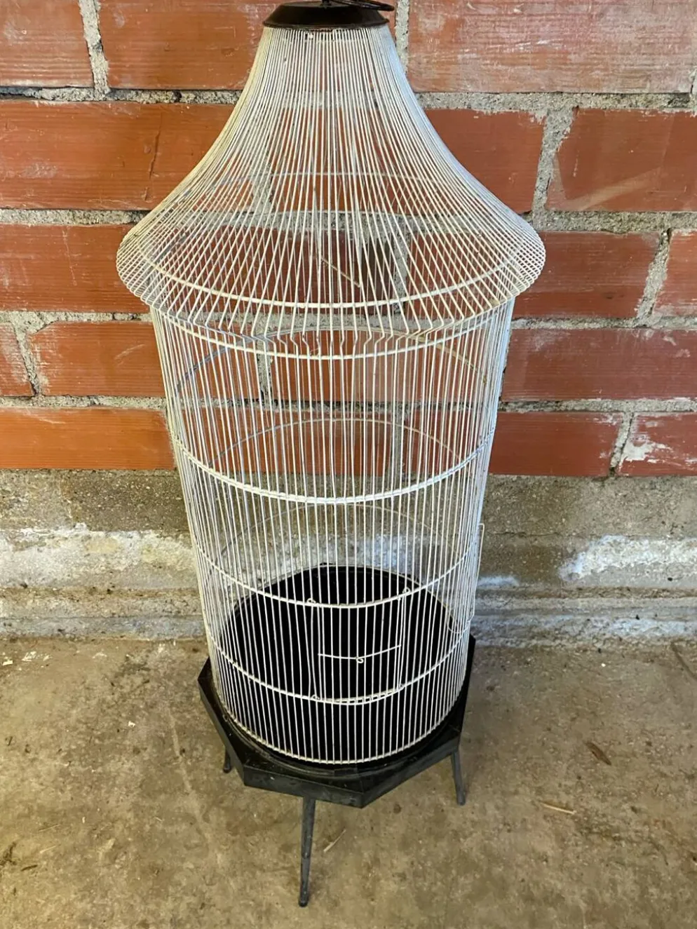 Cage a oiseaux ancienne metal noir & blanc sur pieds deco vintage