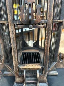Cage artisanale en teck