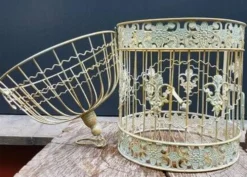 Cage à oiseaux classique en métal