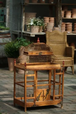 Cage à oiseaux décorative en bois peint chinois, début du 20e siècle, années 1930
