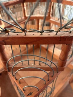 Cage à oiseaux en bois