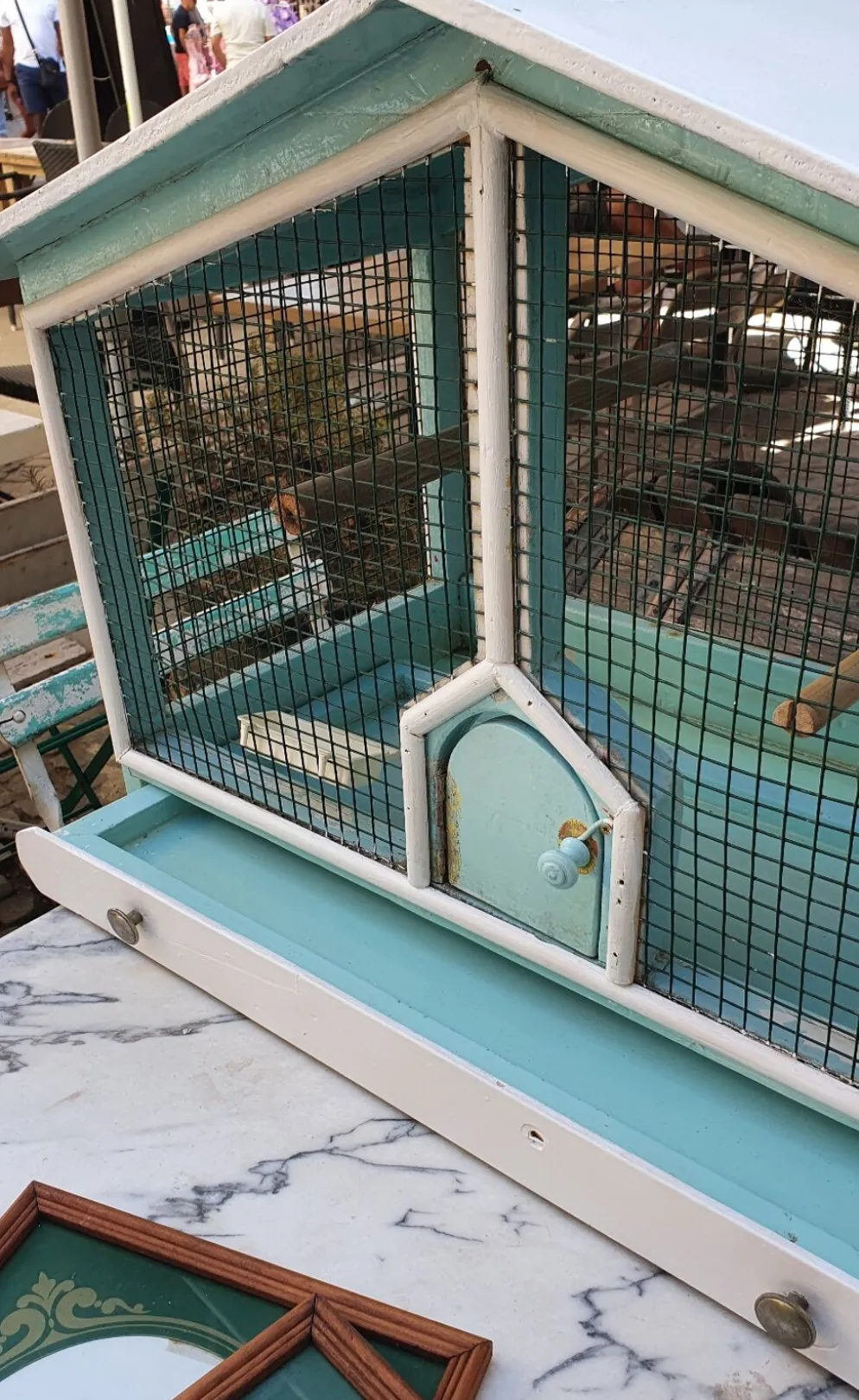 Cage à oiseaux en bois