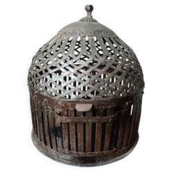 Cage à oiseaux en fer forgé fabrication artisanale Inde
