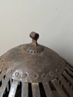 Cage à oiseaux en fer forgé fabrication artisanale Inde