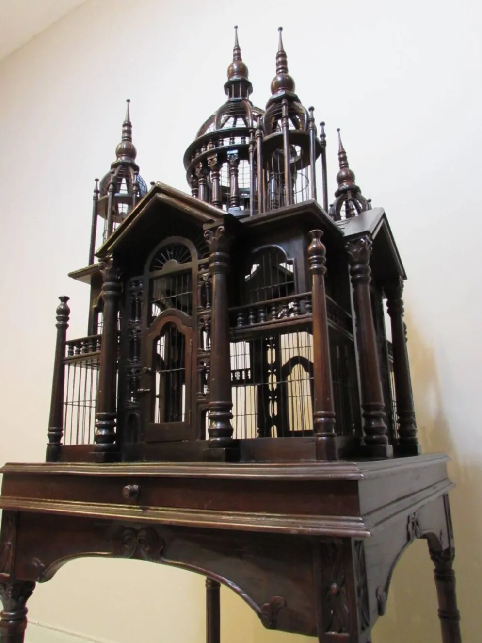 Cage à oiseaux par Maitland Smith