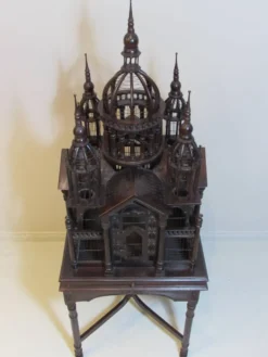 Cage à oiseaux par Maitland Smith